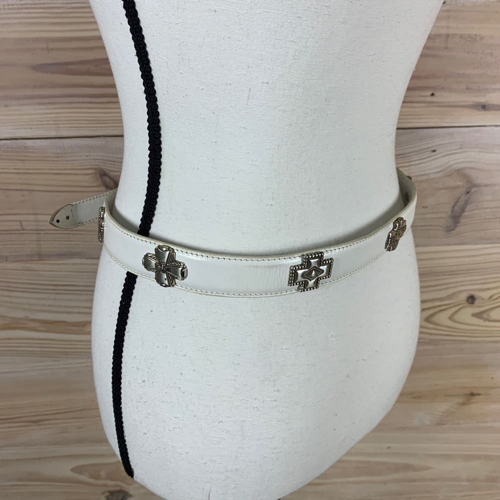 Fossil Belt Women Medium White Vintage Western Cross Concho Leather Cowgirl - Picture 2 of 12